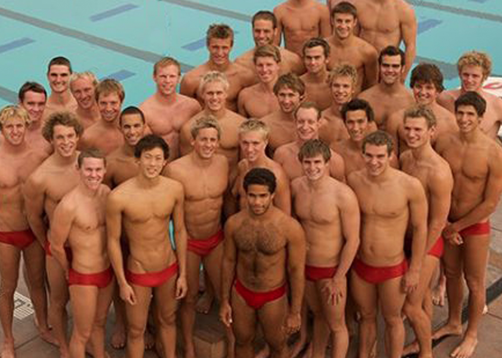 голые парни гей в бассейне фото 80